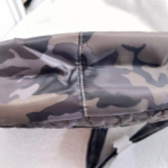 Lug Boomerang Sling Crossbody Bag Fanny-Pack Convertible Camo Brown Travel NWOT - Picture 9 of 11